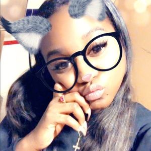 Meet your Posher, Imani